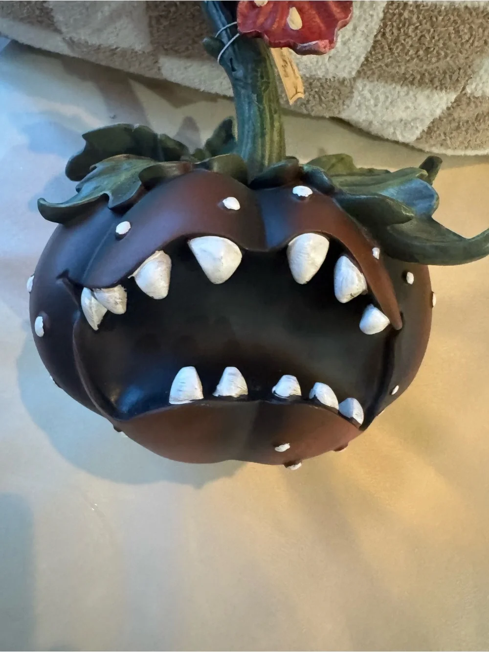 HALLOWS EVE SPOOKY HALLOWEEN EYEBALL MONSTER FLOWR FIGURINE “LIL SHOP OF HORRORS